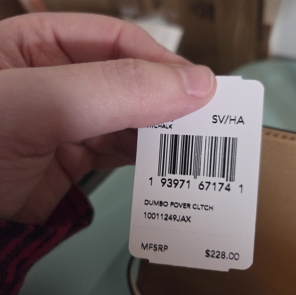 Coach Disney dumbo white wallet bag on removable strap - Picture 7 of 7